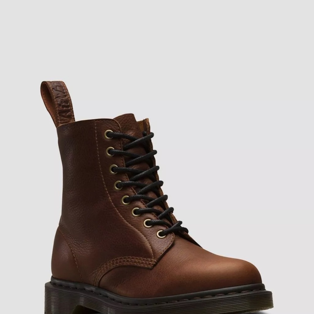 doc marten 1460 pascal in harvest